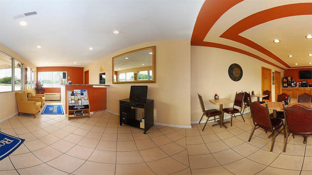 Rodeway Inn Concordia Bagian luar foto
